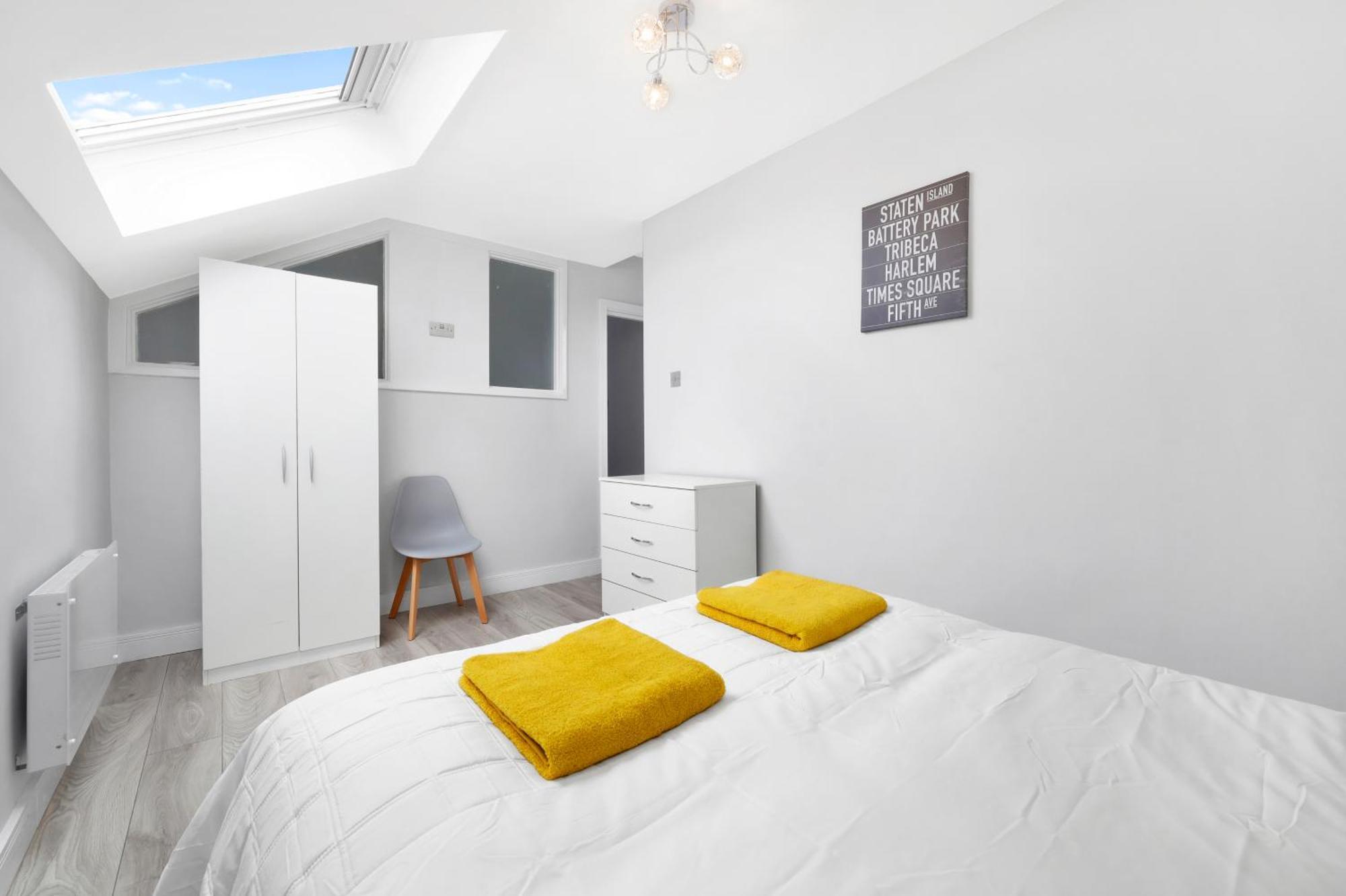 Waterside 4 Bed Apartment Londres Extérieur photo